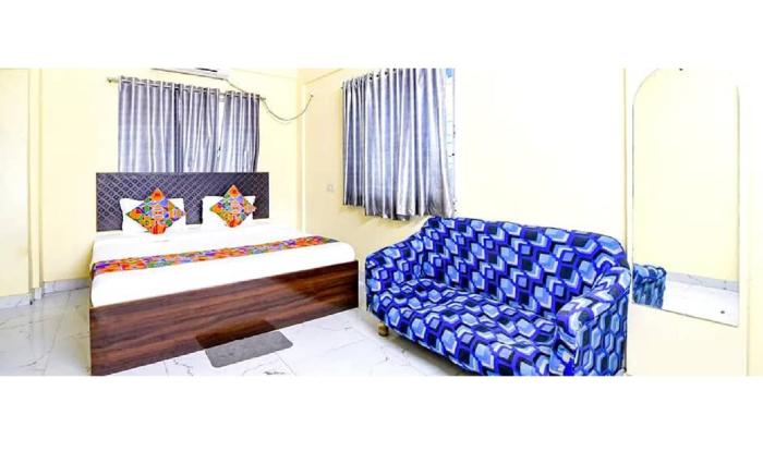 Goroomgo Hotel Narayanan Kolkata