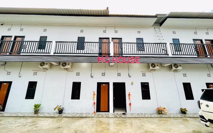 RedDoorz @MG House Siantar Timur