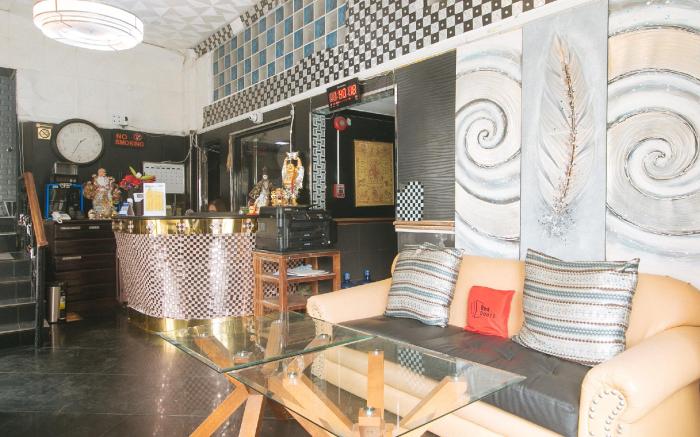 RedDoorz @ Emperor Manila Boutique Hotel