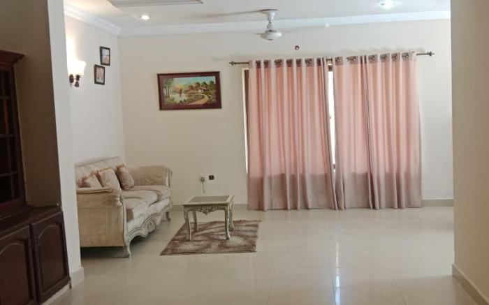 City Home Guest House F-8/3