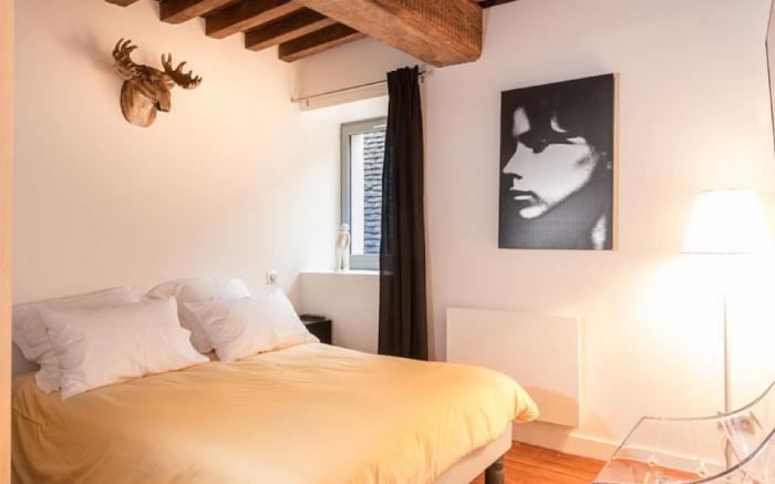 Apt Moutarde, calme, authentique,  70m2 3e étage