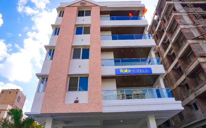 FabHotel Prime Athiti Delight Stay - Nr. D'Mart