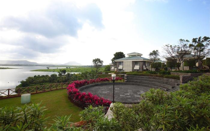 Fazlani Natures Nest- The Wellness Retreat