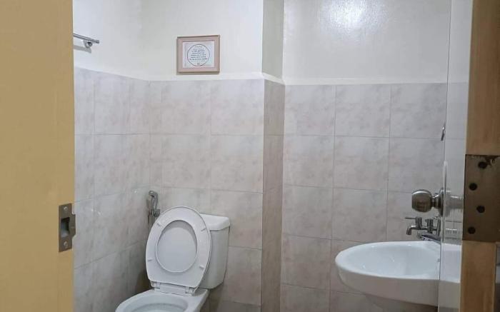 3BR Condominium near Airport and sasa Wharf