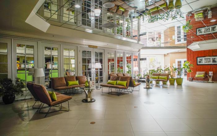 Uptown Oasis San Jose Airport