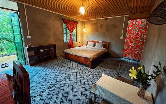 Private House in Sapa centre/ Kitchen & bathroom