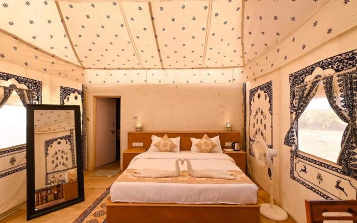 Ozaki Desert Camp & Resort 