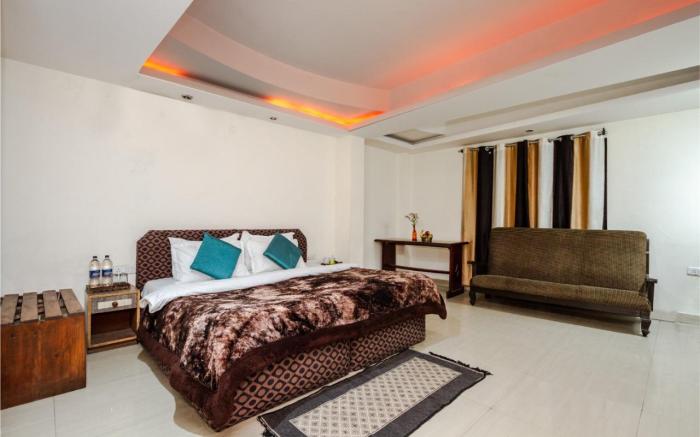 Hotel Ayaan Residency Manali