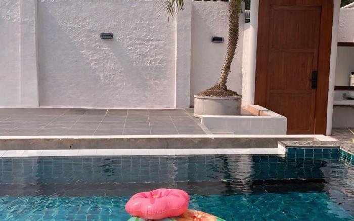 Pool Villa 7 Bedrooms in Chiang Mai