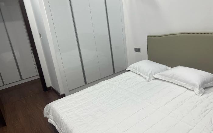 24h House