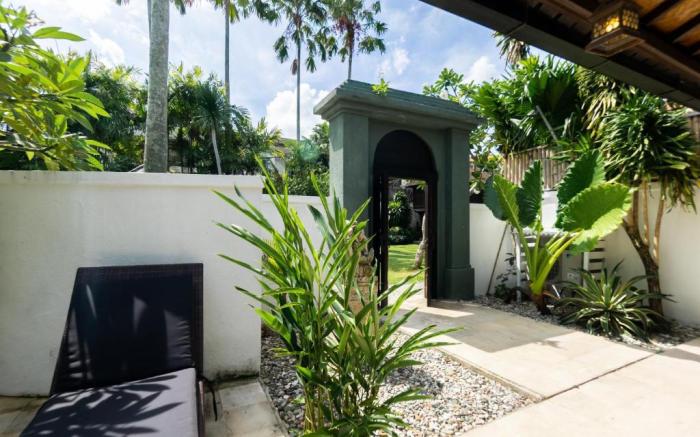 Shanti Estate Seminyak by Nakula