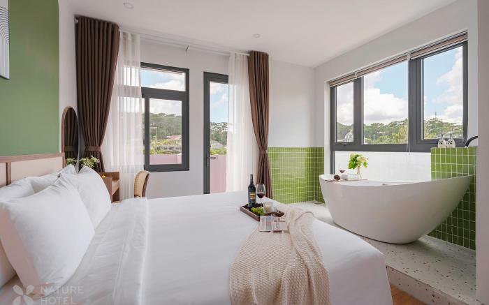 Nature Hotel - Le Hong Phong