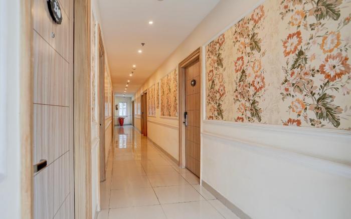 Super Townhouse Oak Rajpur Road Dehradun