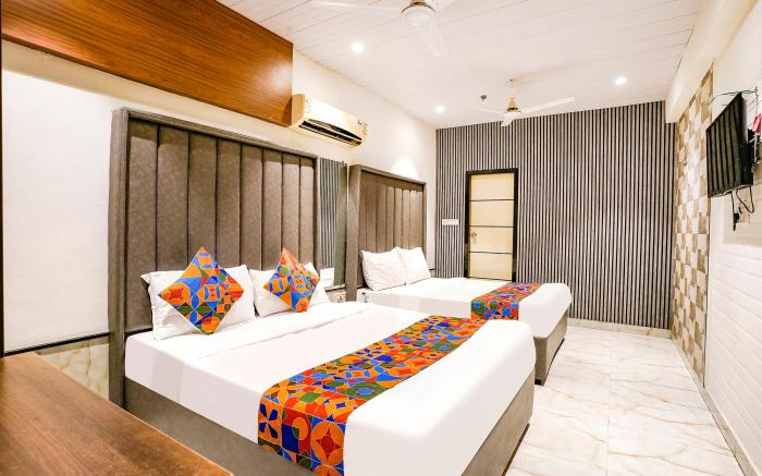 FabHotel Prime Welcome Palace - Nandi Park Society, Piplod