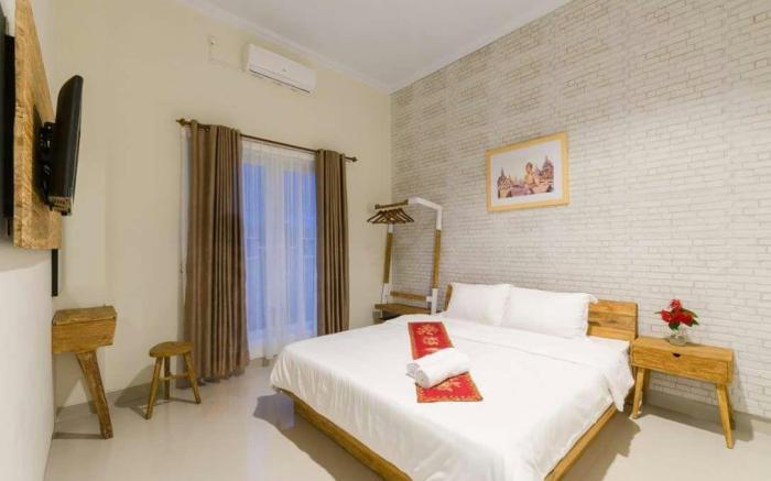 Modern Minimalist w/ Breakfast Near Malioboro