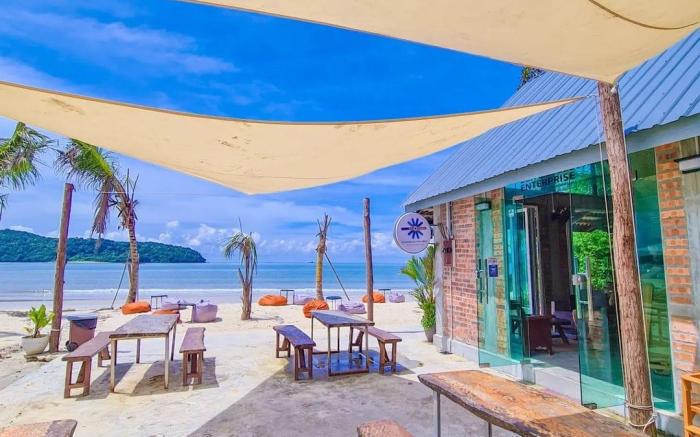 Langkawi Pantai Cenang - Private Beach Glamping