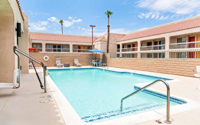 Signature Inn Indio I-10