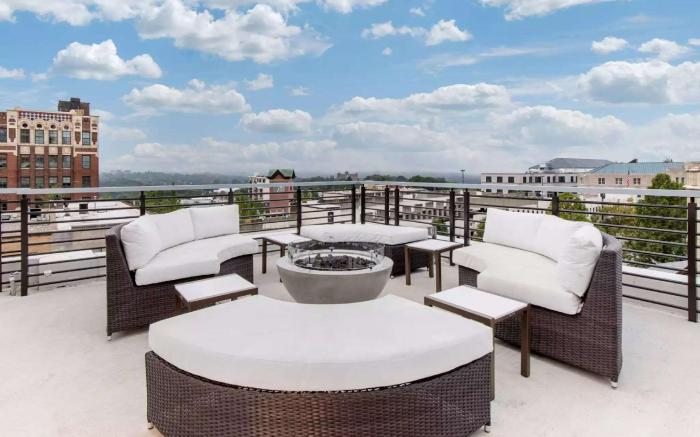 Cambria Hotel Pigeon Forge