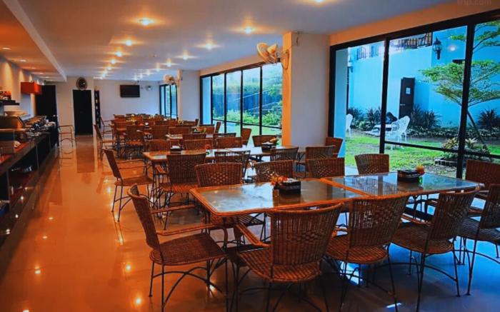 Baan Bangsarey Hotels