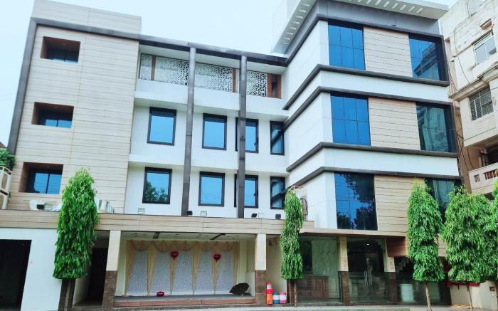 Sanskriti Hotel