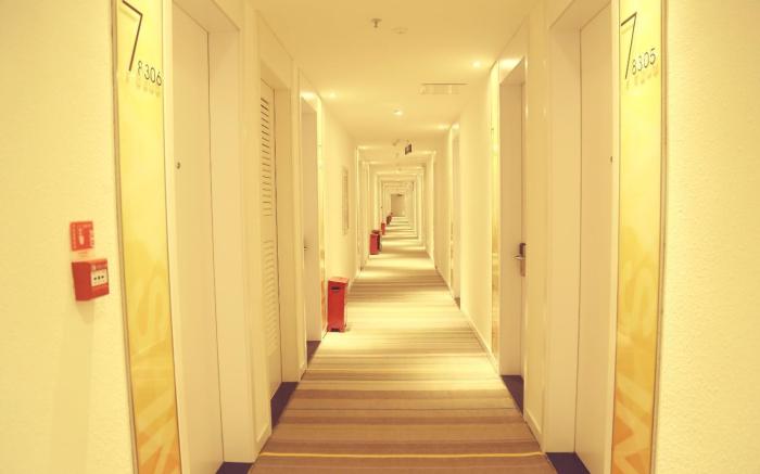 7 Days Inn·Nanchang West Railway Station South China City Wangcheng New District