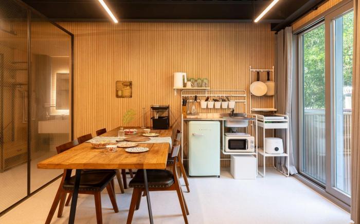 gwangju chez pompom dokchae poolvilla