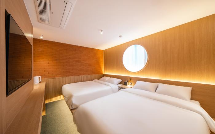 Y Collection by Unboundi Gyeongju