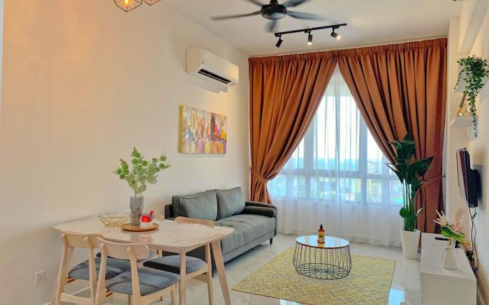 Netflix Two Bedroom Troika Kota Bharu Homestay 182