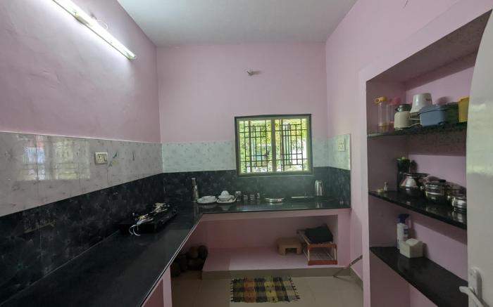 Malar Nest - Service Apartment 
