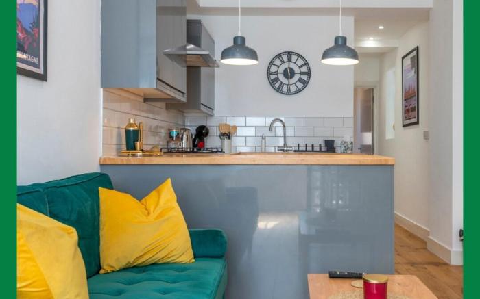 The Borough Suite @Devereux_Residences
