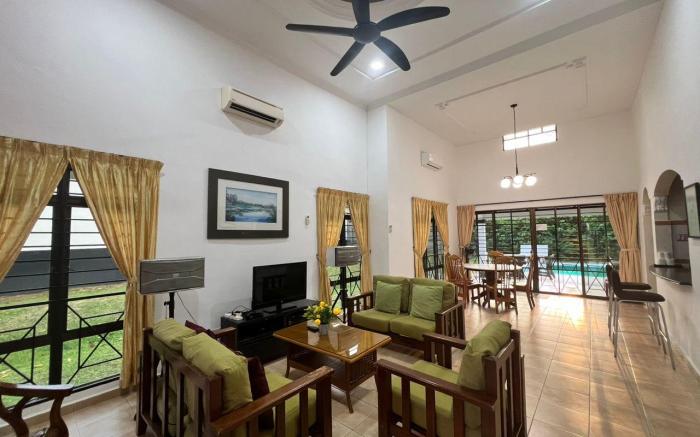 Fong Homestay - Pool Villa 872