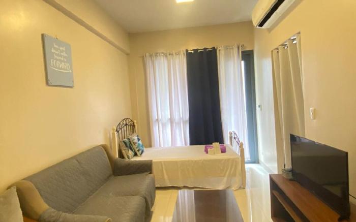 1 br 3 beds+ pool &beach+ Wi-Fi