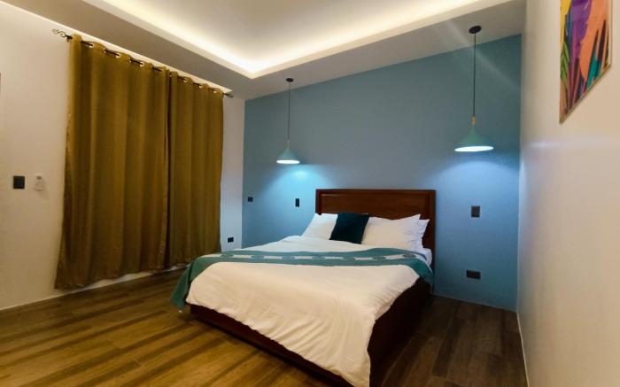 Cosy and Spacious Room and Asian Cuisine 