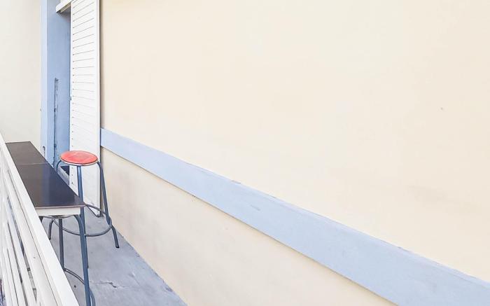 RedDoorz @Deluxe Hotel near Terminal Purabaya Bungurasih