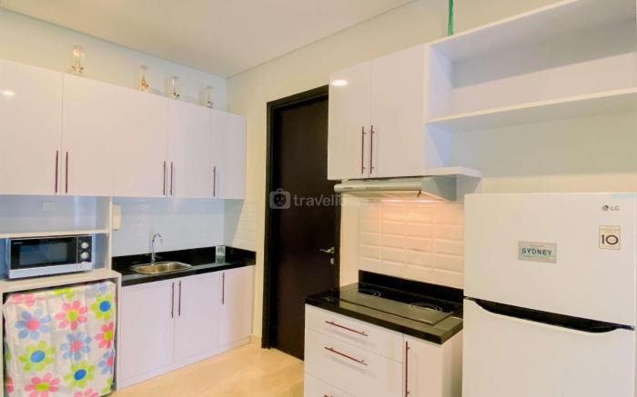 Comfort & Homey 2BR at Sudirman Suites By Travelio