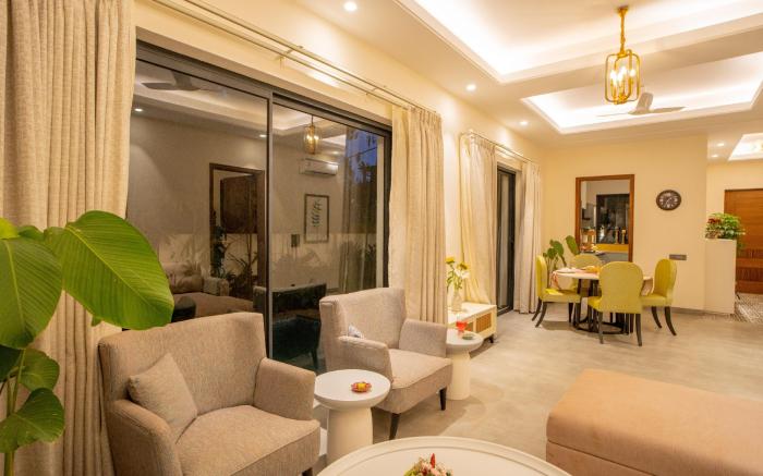 ELIVAAS 3 BHK with Pvt Pool & Garden - Laguna Echo