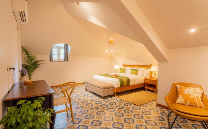 ELIVAAS 5 BHK Pet Friendly villa with Pvt Pool - Vacasa