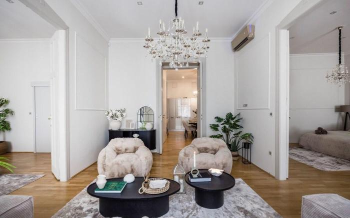 Timeless Elegant Apartment by Opera House