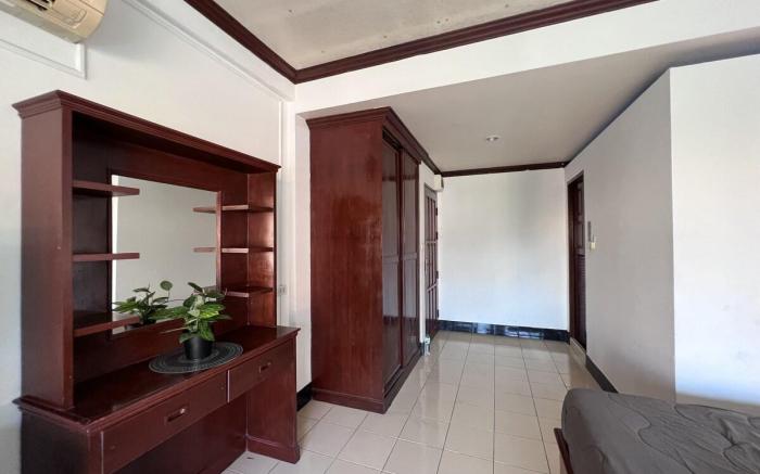 Green hotel -Room with Balcony