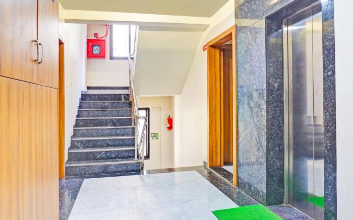 Super Townhouse Amanora Park Town Formerly Samrat Inn