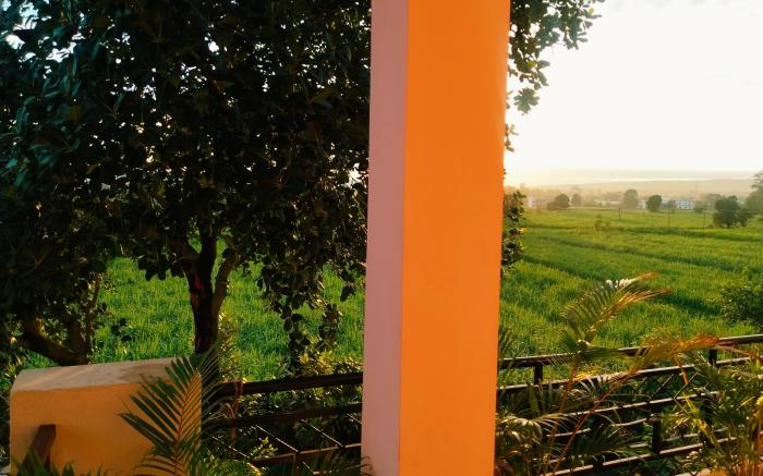 Airport luxury nature valley homestay 