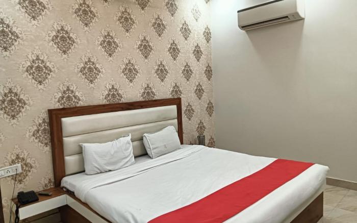 Hotel Panchsheel Plaza