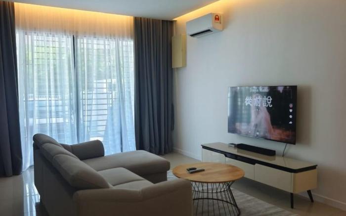 H+M Residence [3km] Setia City Convention 3