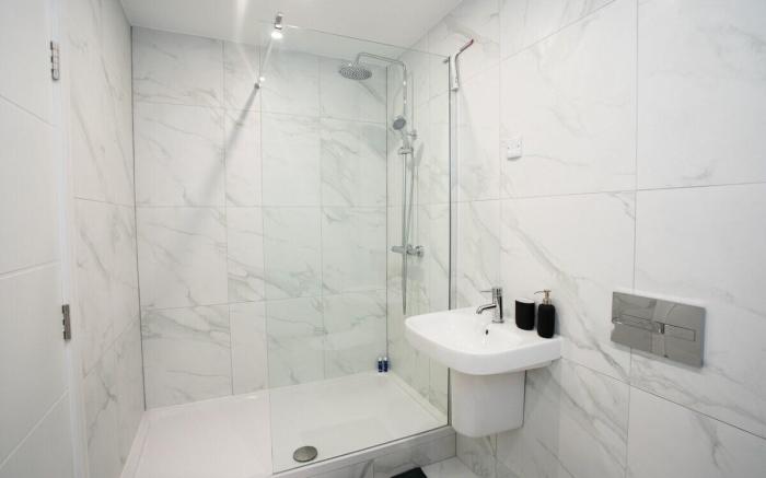 3 BDR City Centre Penthouse by Belfast City Breaks