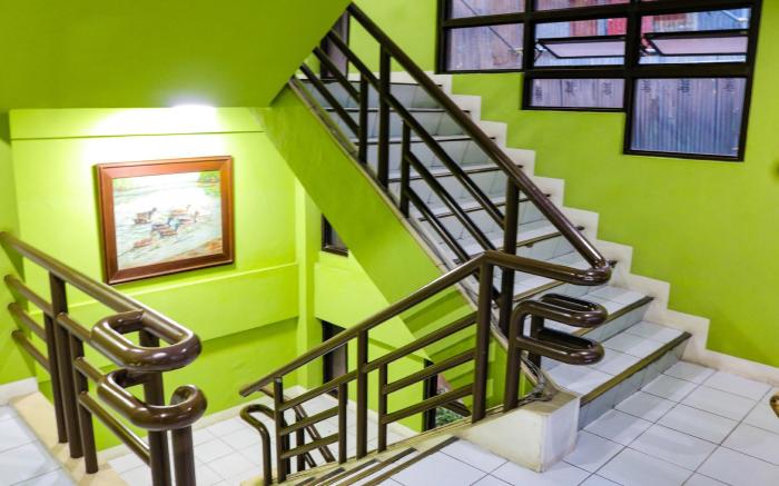 RedDoorz @ Junquera Extension Cebu