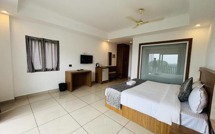 Fortune Palace Munnar