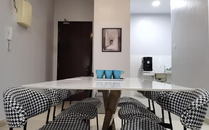 Comfy Luxury 5 Star bed & sofa 3R2B 2carpark WiFi
