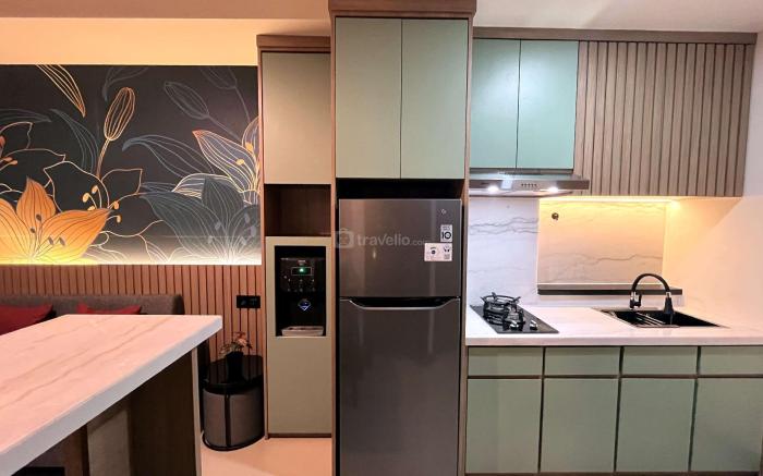 Warm Homey 2BR Vida View Makassar Apt By Travelio