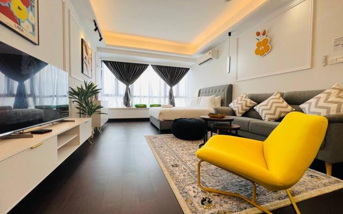 Seaview Studio unit at R&F Seine Region by ANJU