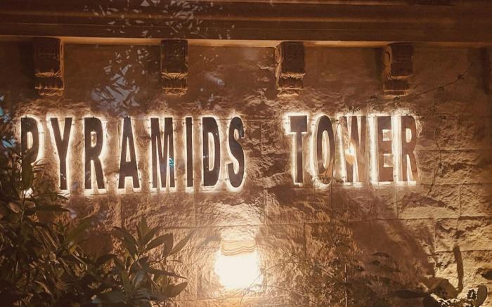 Pyramids Tower Inn